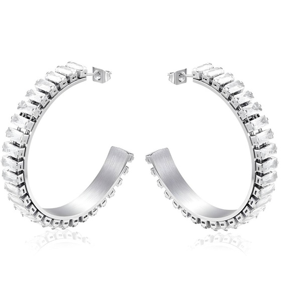 Elegant Silver Hoop Earrings with CZ - Picture 1 of 4